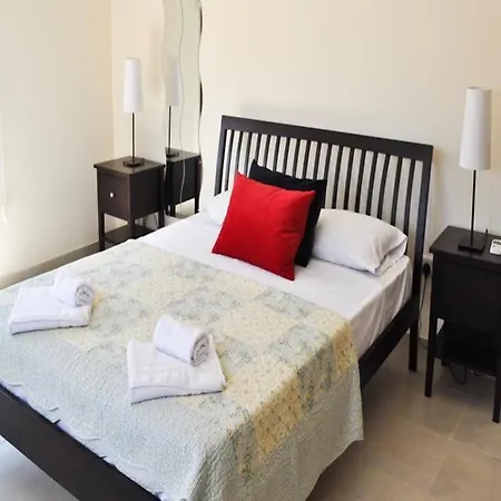 Oceanview Luxury 166 Pernera